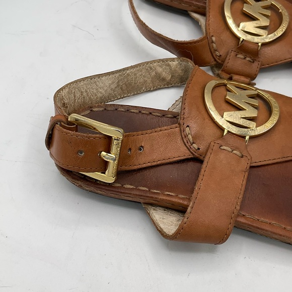 MICHAEL KORS AUBREY tan coloured leather sandals. - Picture 5 of 11